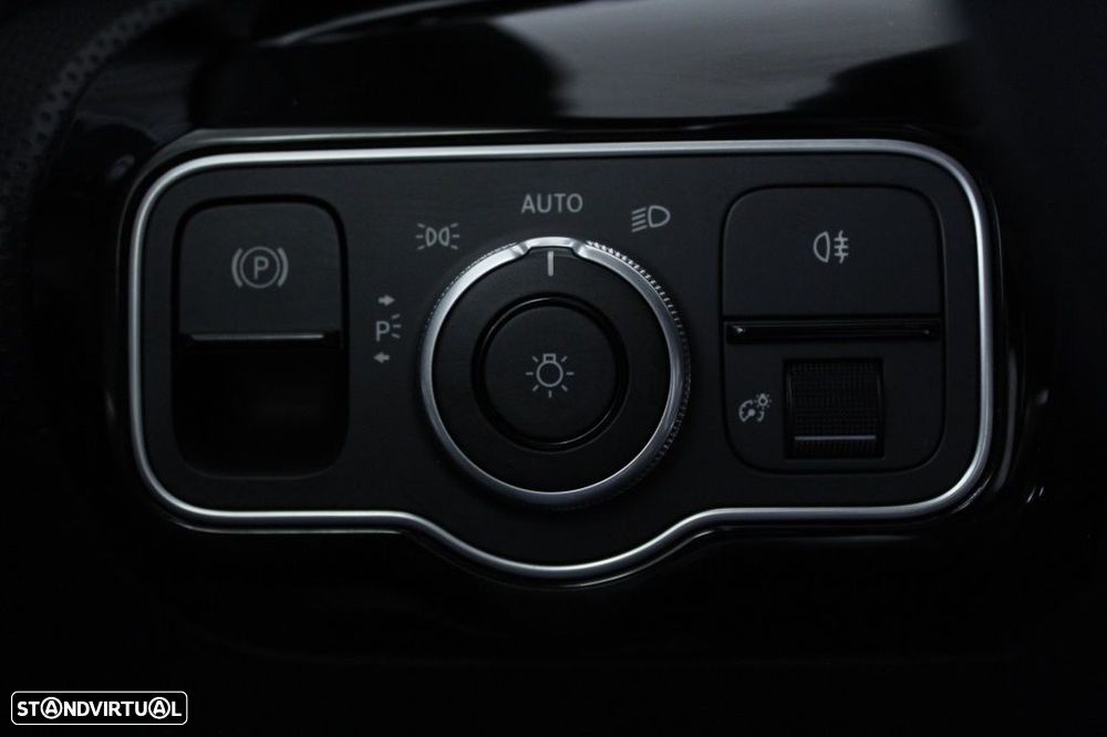 Mercedes-Benz A 180 d Progressive Aut. - 28