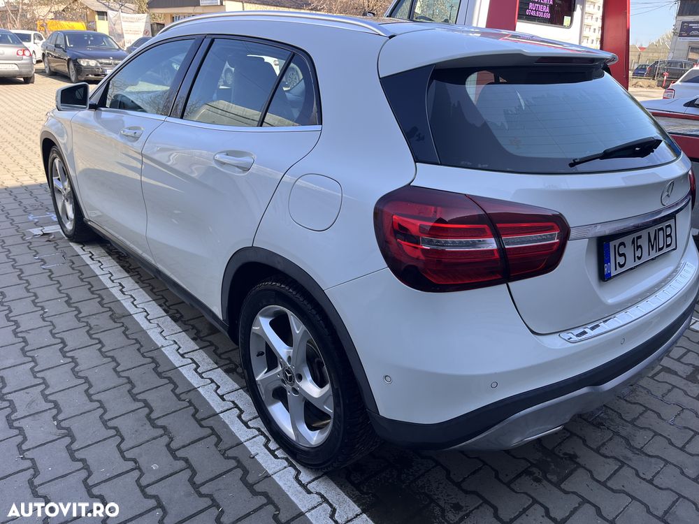 Mercedes-Benz GLA 220 d 4MATIC Aut. - 10