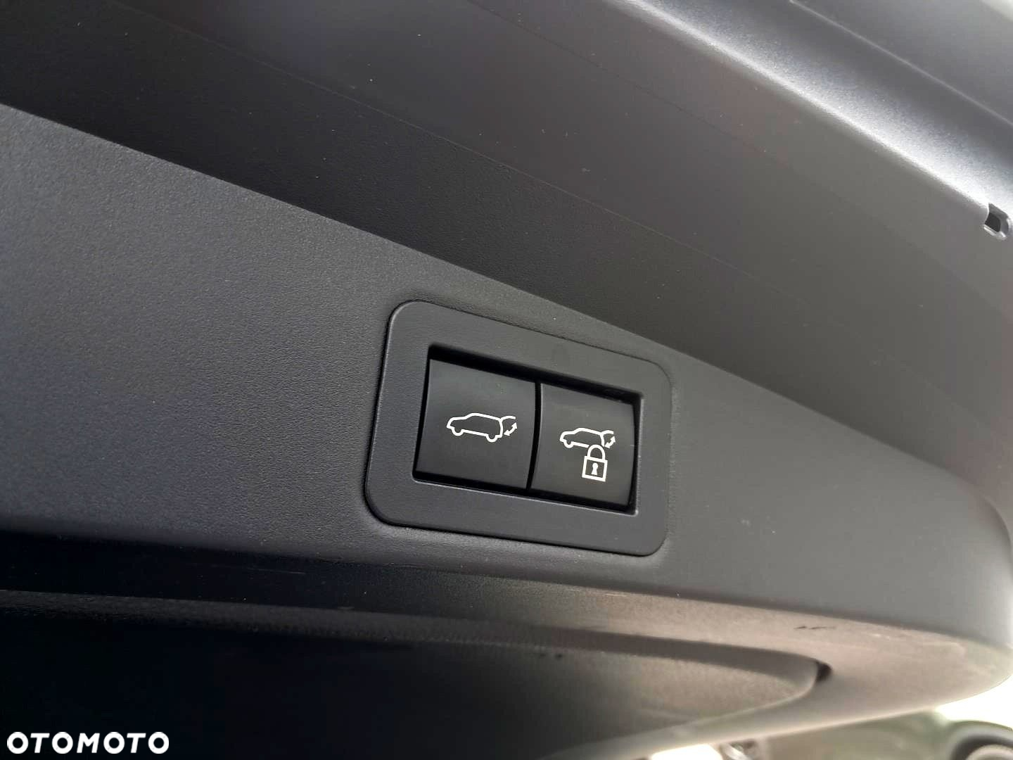 Toyota Corolla - 13