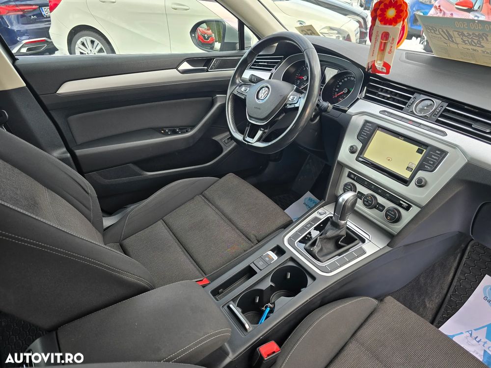 Volkswagen Passat 1.6 TDI (BlueMotion Technology) DSG Comfortline - 13