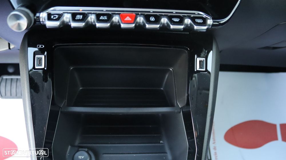Peugeot e-208 - 20