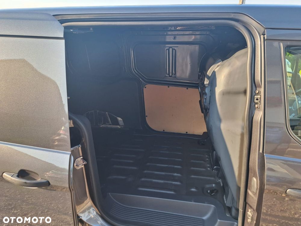Ford Transit Connect - 11