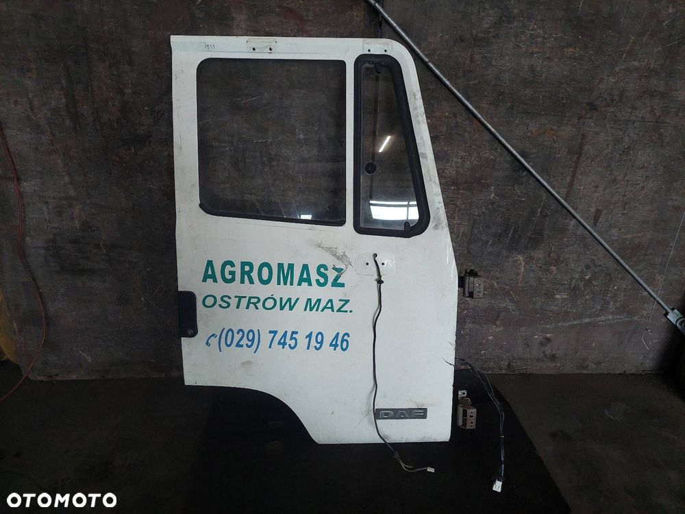 DRZWI KOMPLETNE PRAWY PRZÓD DAF 45 150 1994R - 1