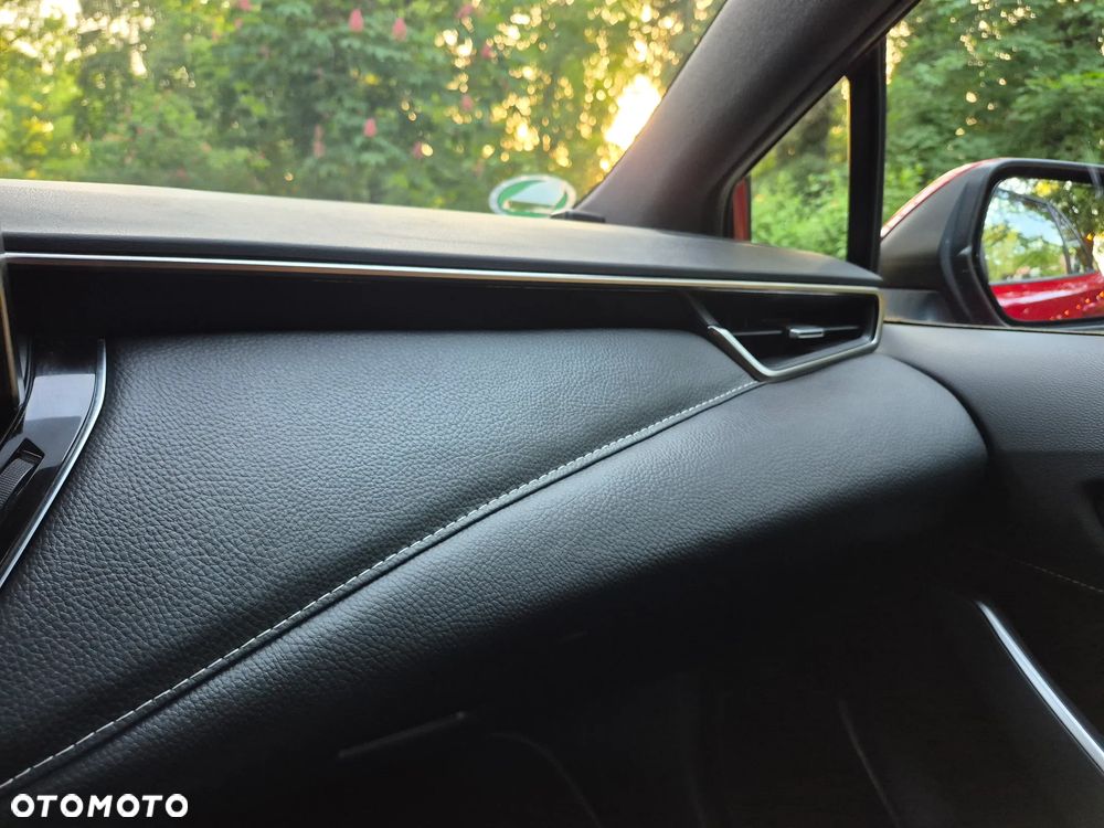 Toyota Corolla 1.8 Comfort - 24
