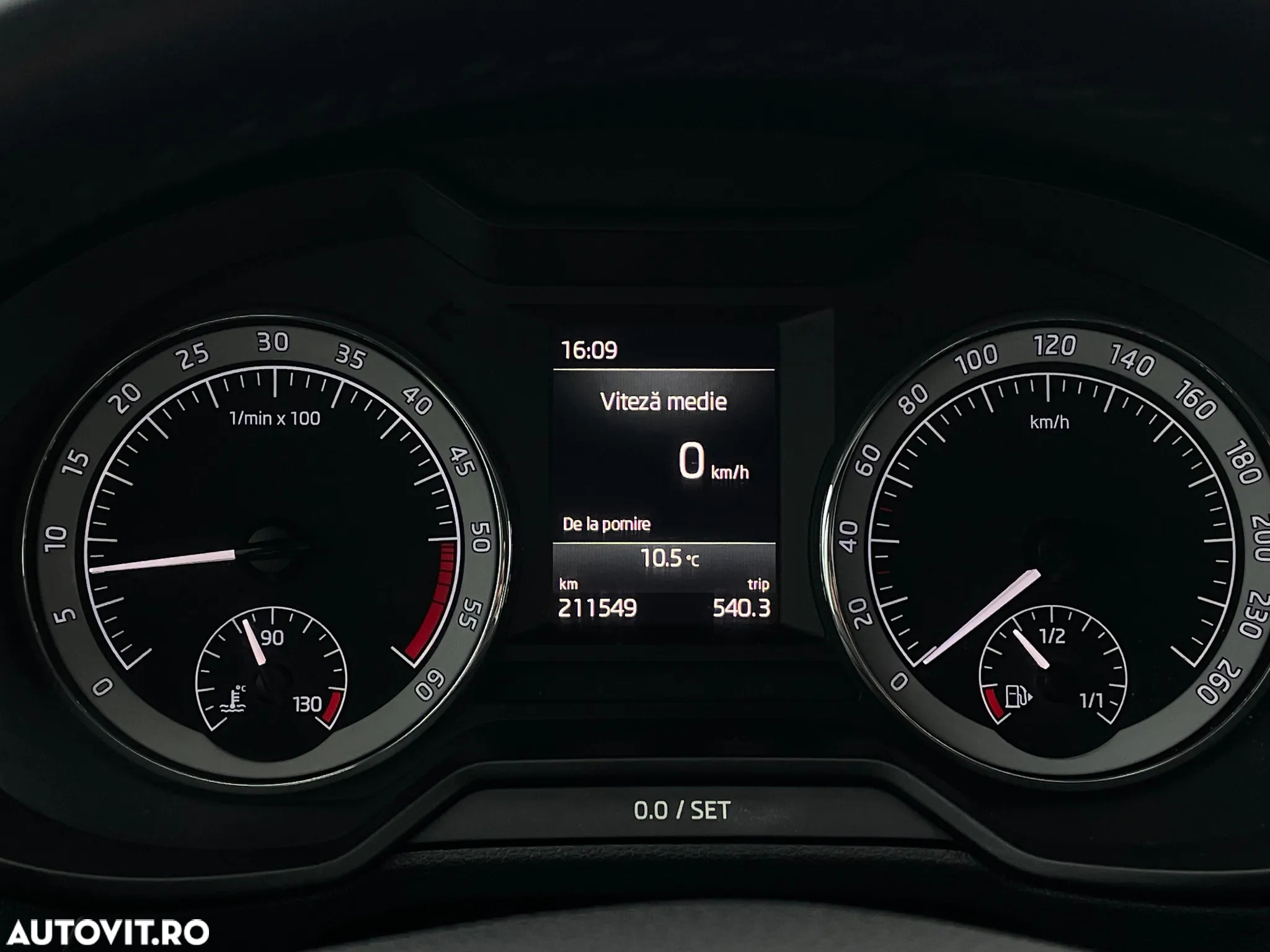 Skoda Octavia Combi Diesel 1.6 TDI Style - 14