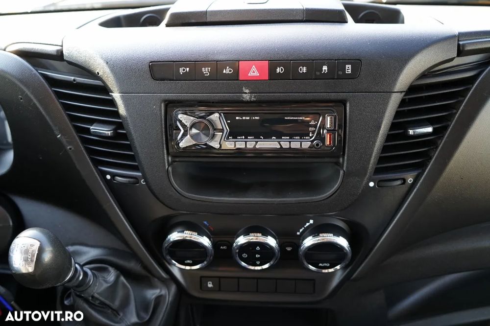 Iveco DAILY 35-140 / CU OPȚIUNI / 7 LOCURI / TABLĂ / DUBIȚĂ / IMPORTAT - 28