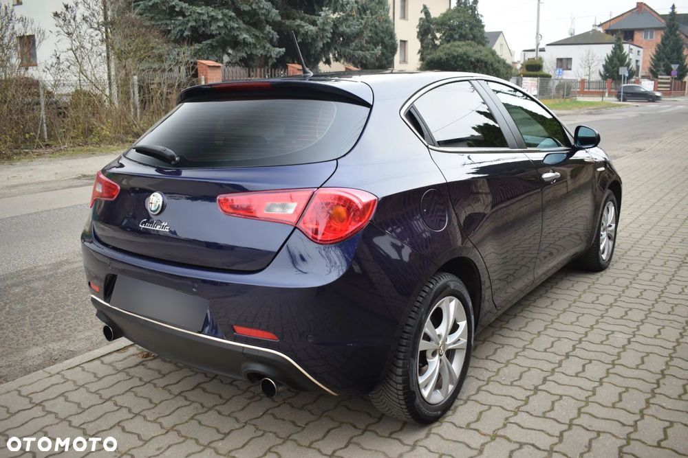 Alfa Romeo Giulietta 2.0 JTDM Veloce - 15