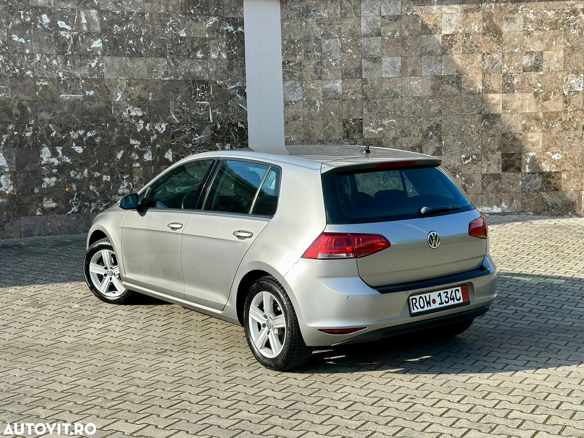 Volkswagen Golf 1.4 TSI BlueMotion Technology Highline - 3