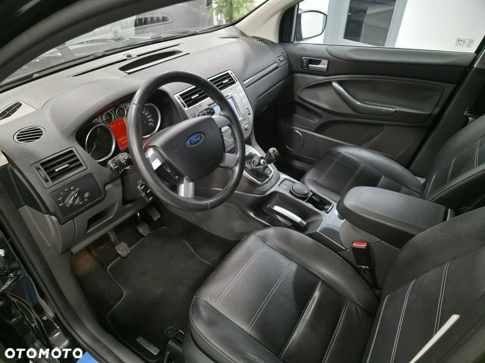 Ford Kuga 2.0 TDCi 4x4 Titanium - 15