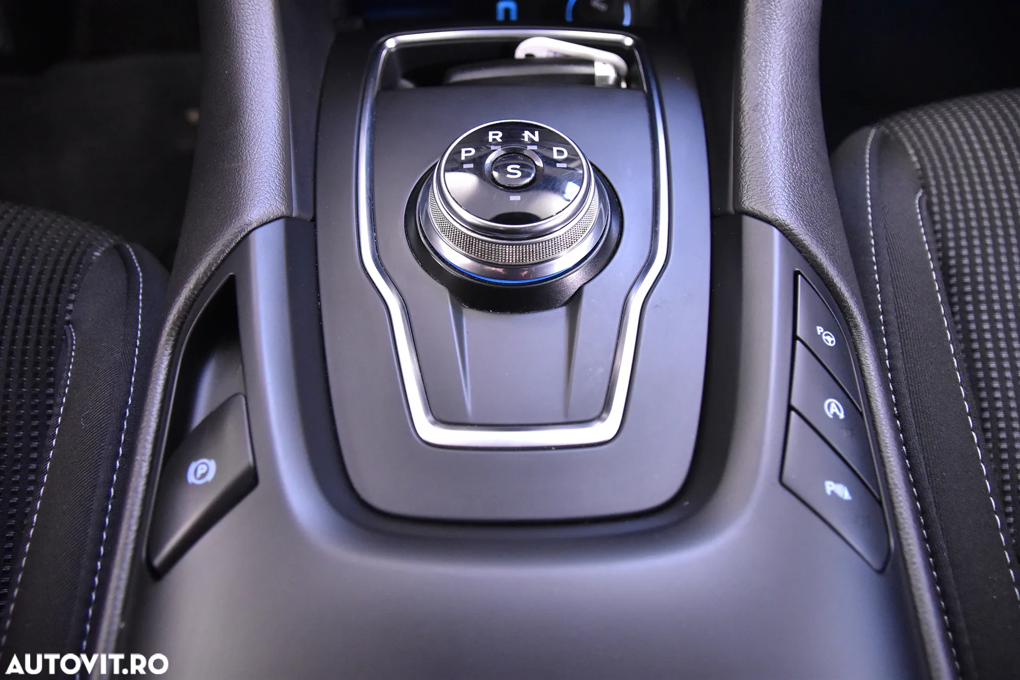 Ford Mondeo - 17