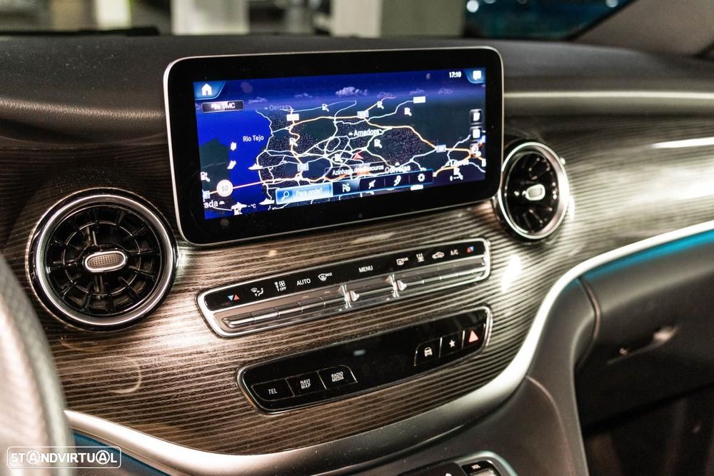 Mercedes-Benz EQV 300 Longo - 29