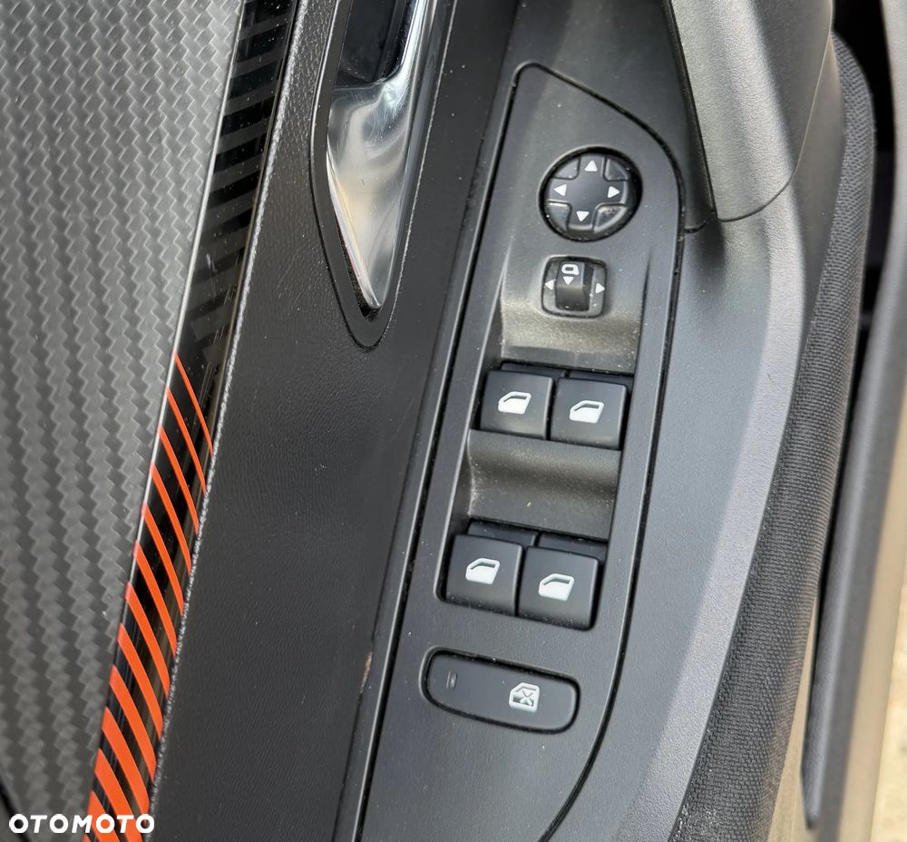 Peugeot 2008 PureTech 100 Active S&S BVM6 - 15