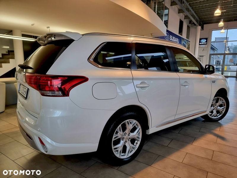 Mitsubishi Outlander Instyle + - 2