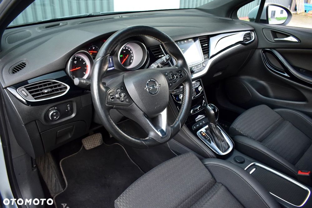 Opel Astra 1.4 Turbo Start/Stop Automatik Innovation - 17