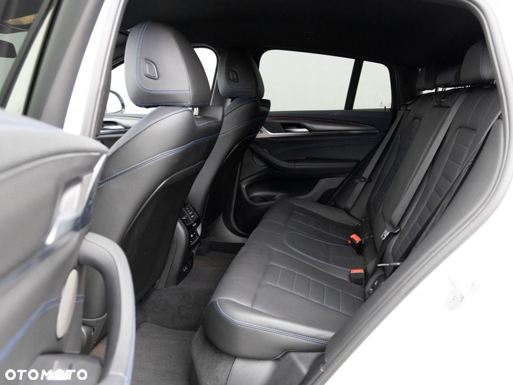 BMW X4 - 14