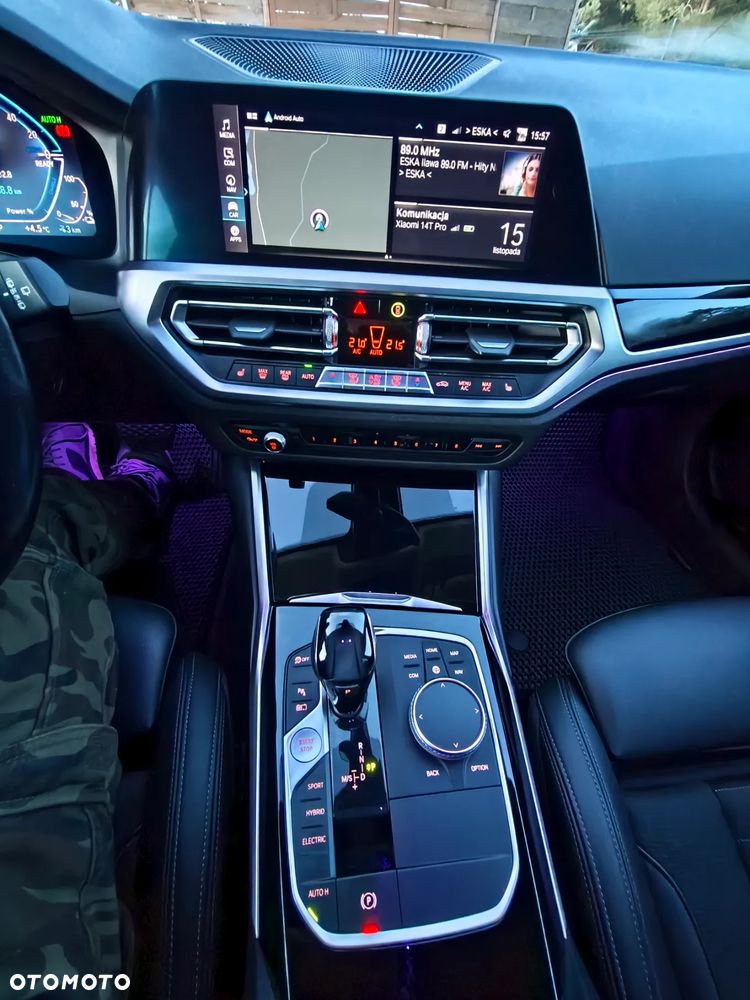BMW Seria 3 330e Sport Line - 29