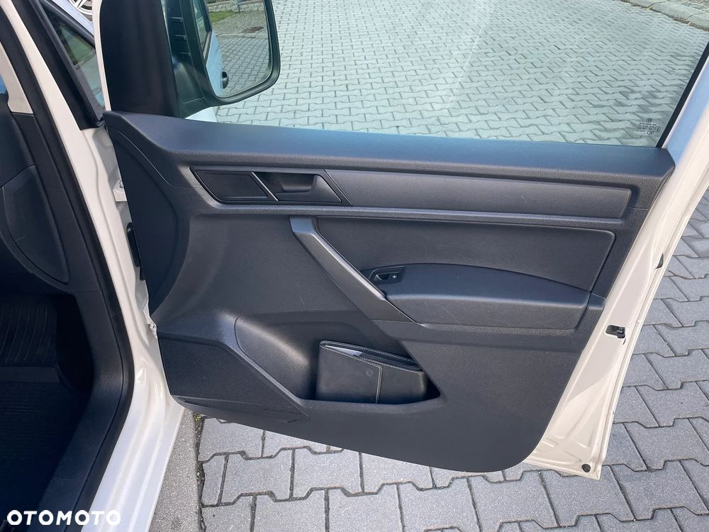 Volkswagen CADDY - 19