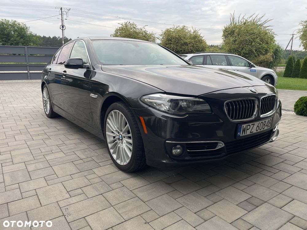 BMW Seria 5 550i - 2