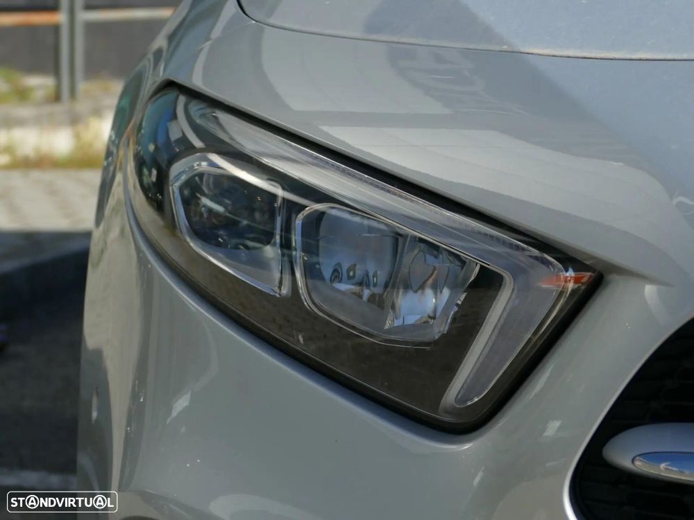 Mercedes-Benz A 250 e Style Plus - 11
