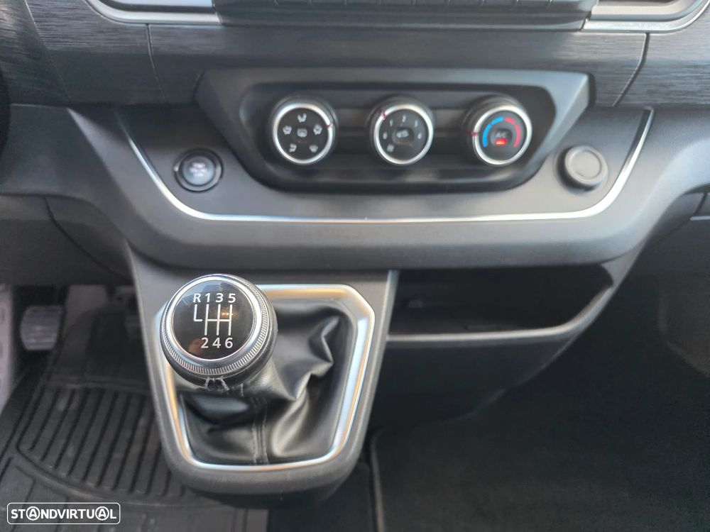 Renault Trafic 2.0 Blue dCi L1H1 - 17