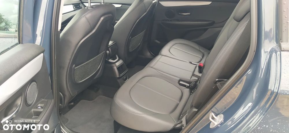BMW Seria 2 216d - 9