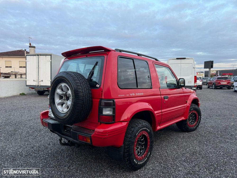 Mitsubishi Pajero 3.5 V6 - 4