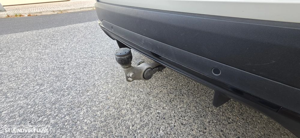 Mercedes-Benz GLC 300 ver-e-4matic - 22