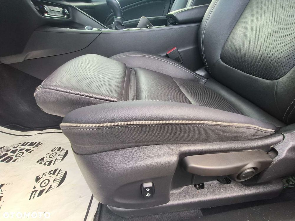 Opel Insignia - 16
