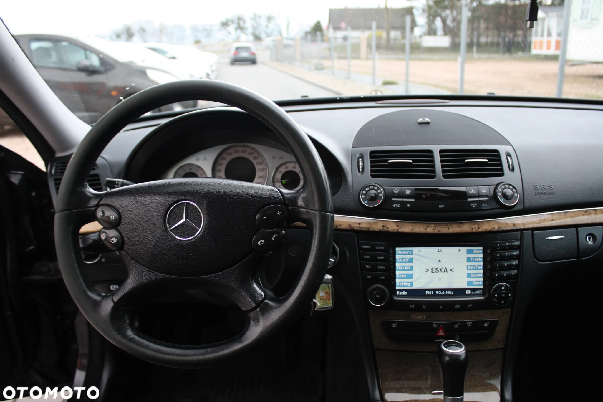 Mercedes-Benz Klasa E - 18