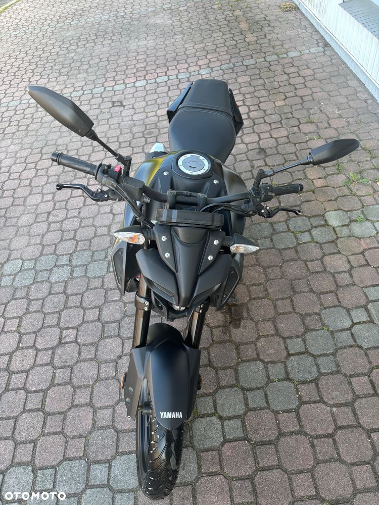 Yamaha MT - 3