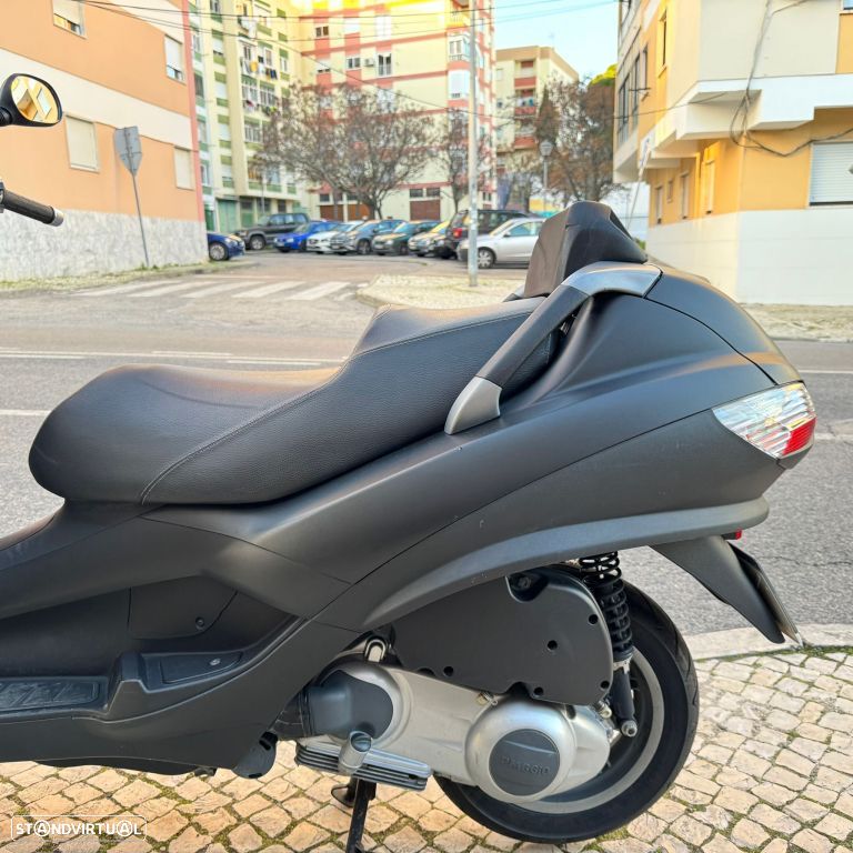 Piaggio MP3 250 - 8