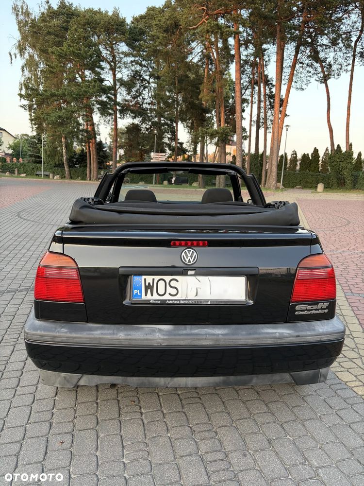 Volkswagen Golf 1.8 CL - 4