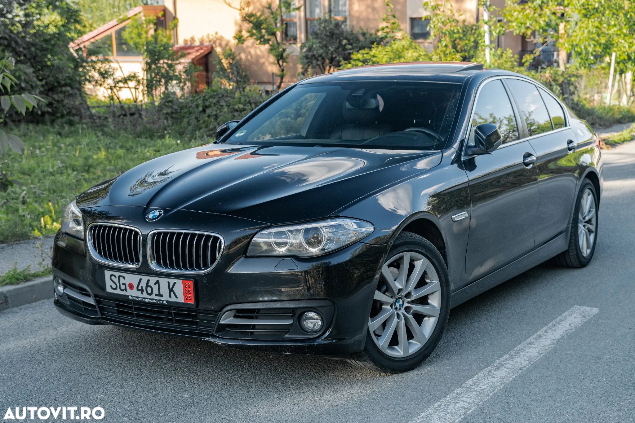 BMW Seria 5 520d xDrive - 1