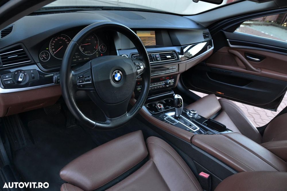 BMW Seria 5 520d Touring Aut. Luxury Line - 13
