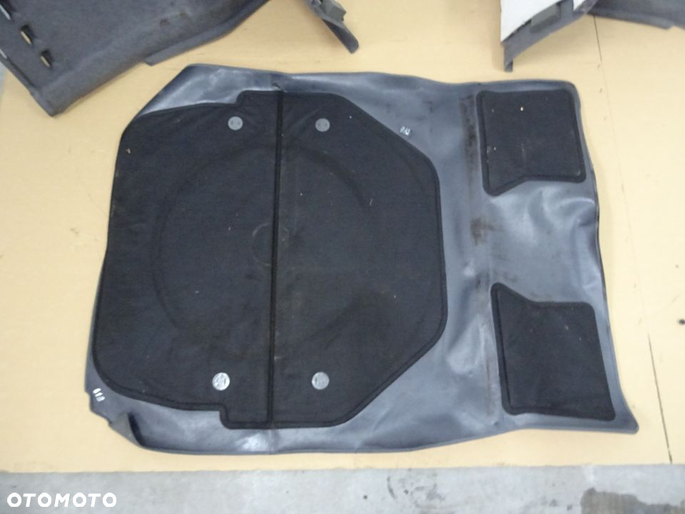 BOCZEK BOCZKI BAGAŻNIKA PODŁOGA BMW E38 735i 94-98 SEDAN NR133 - 9