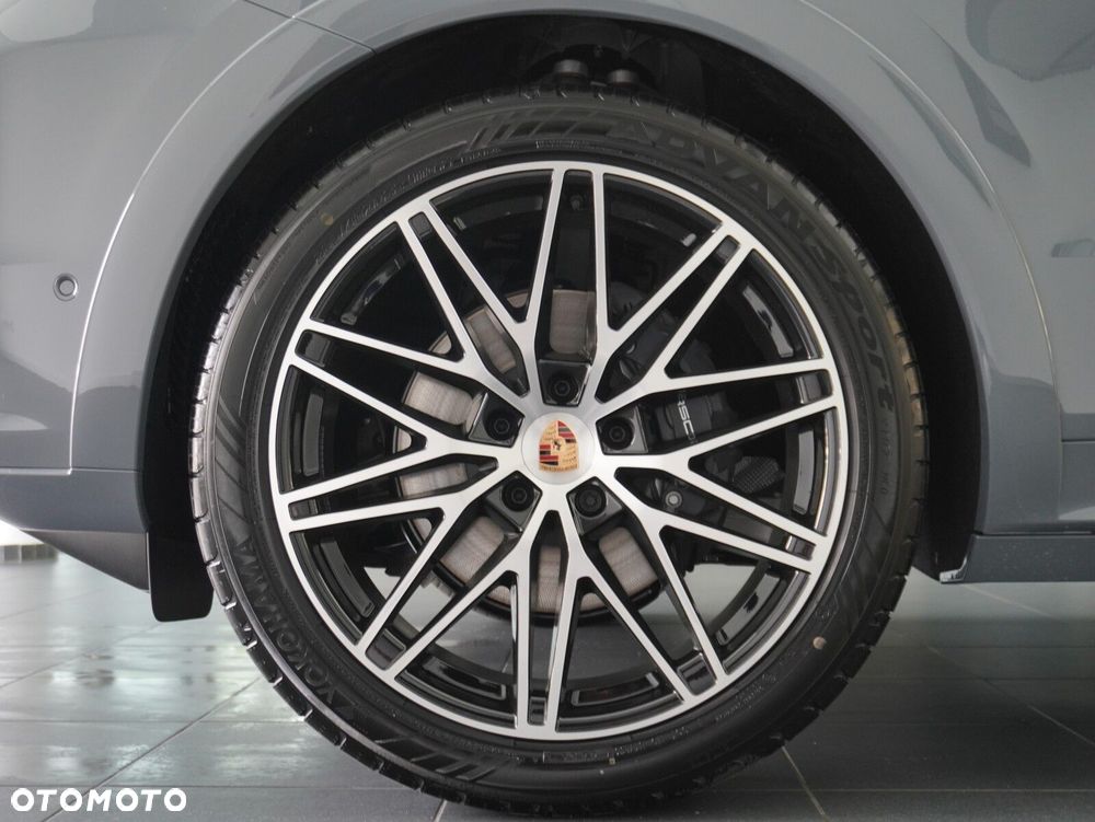 Porsche Cayenne Black Edition - 11