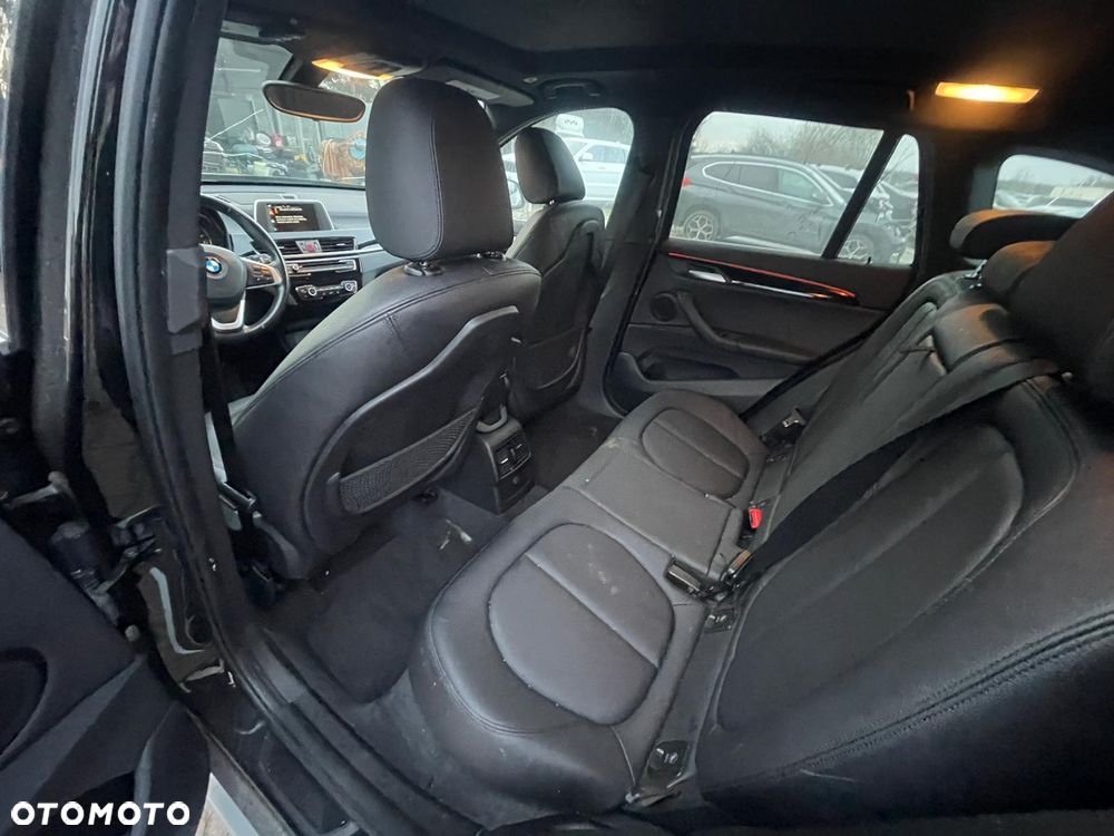 BMW X1 - 15