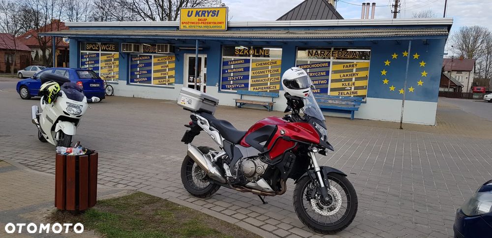Honda VFR - 10