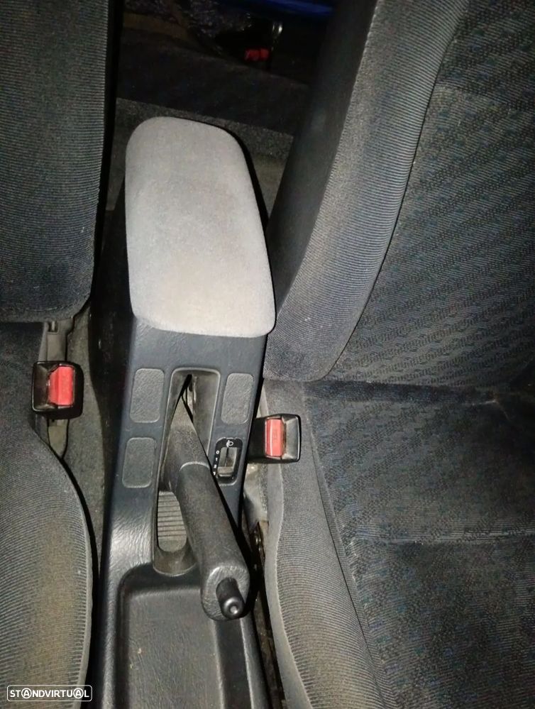 Honda Civic 1.4i S - 2