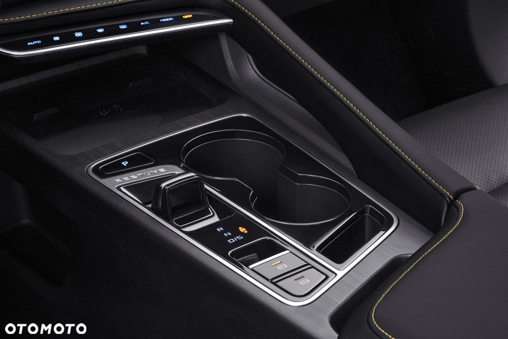 Bestune B70 2.0T Elegance - 21