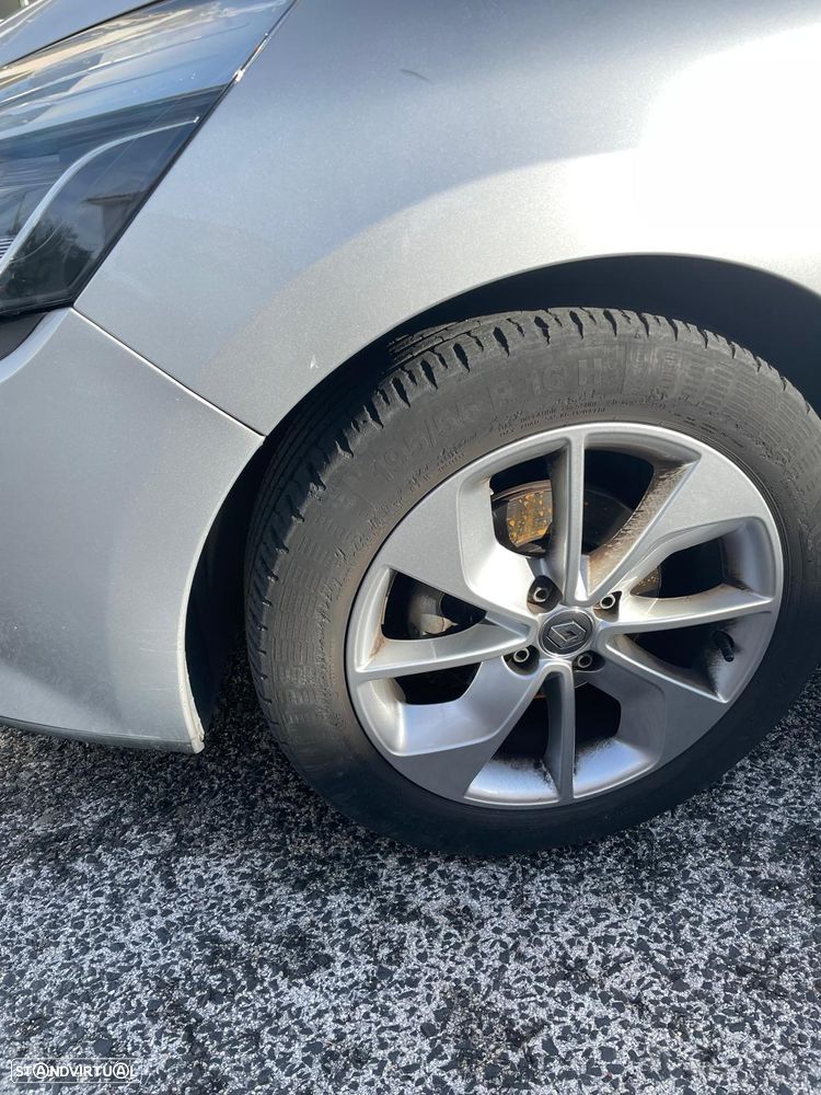 Renault Clio 1.2 16V 75 Collection - 13