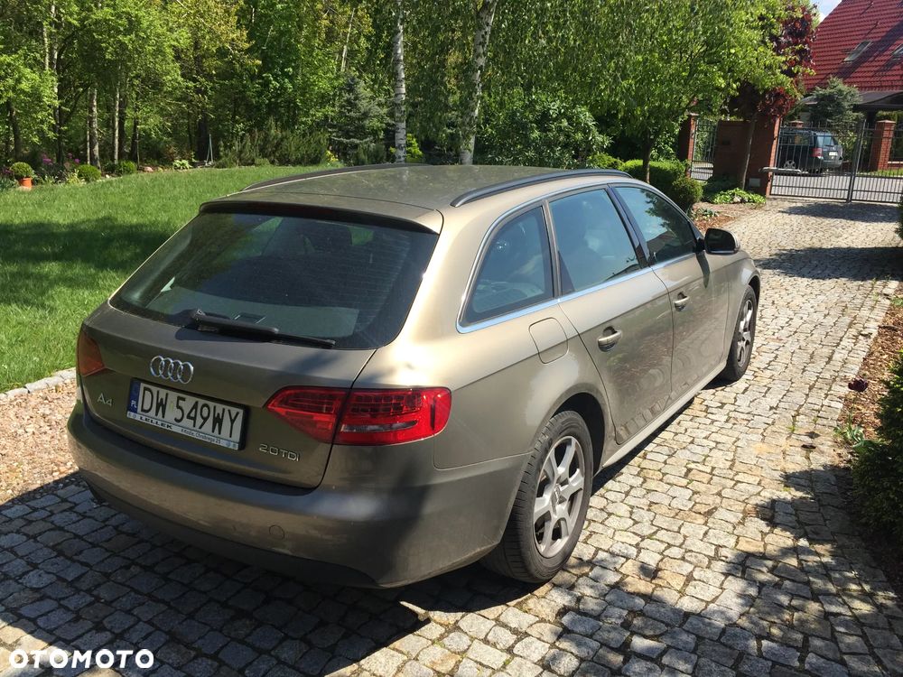 Audi A4 Avant 2.0 TDI DPF - 5