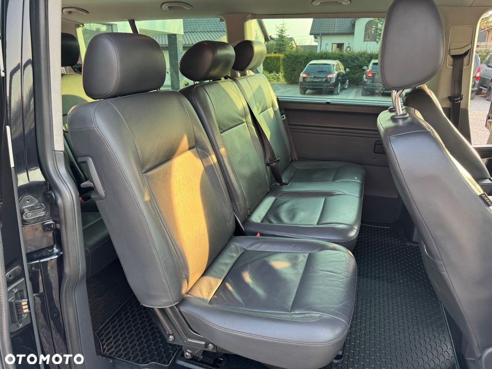 Volkswagen Caravelle - 21