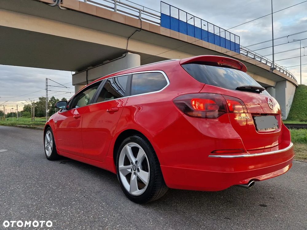Opel Astra IV GTC 2.0 CDTI Bi-Turbo S&S - 7