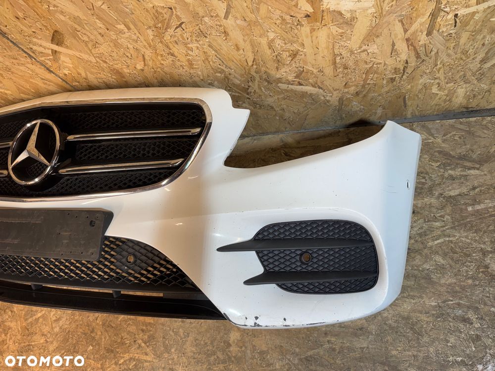 Zderzak przód AMG żaluzja belka czołowa Mercedes e klasa 213 AMG - 3