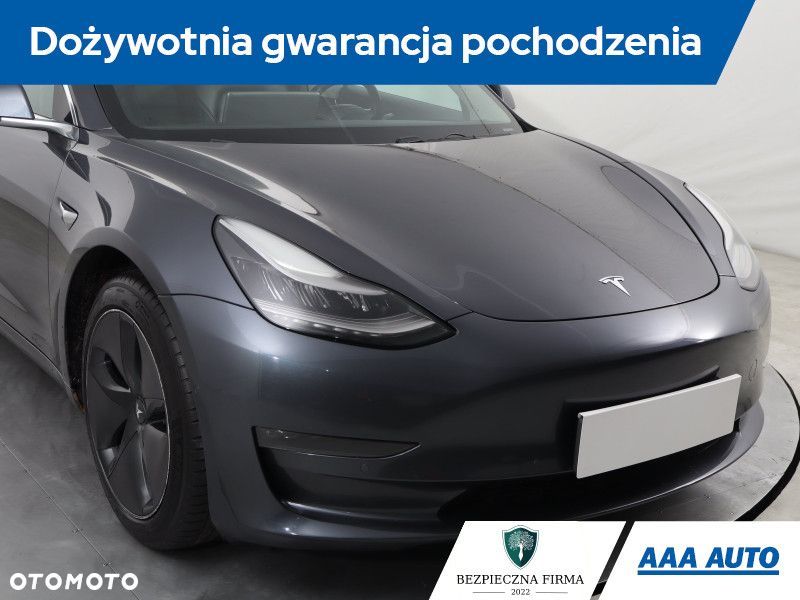 Tesla Model 3 - 22