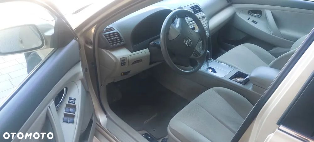 Toyota Camry 2.5 SE - 5