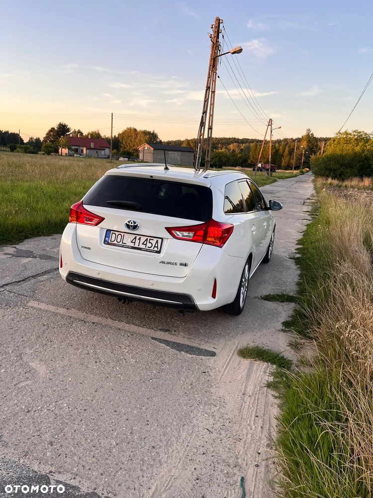 Toyota Auris 1.8 HSD Prestige NAVI - 5
