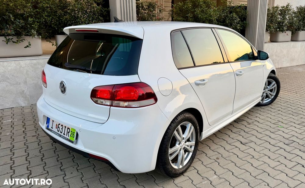 Volkswagen Golf 2.0 TDI DPF Sportline - 22