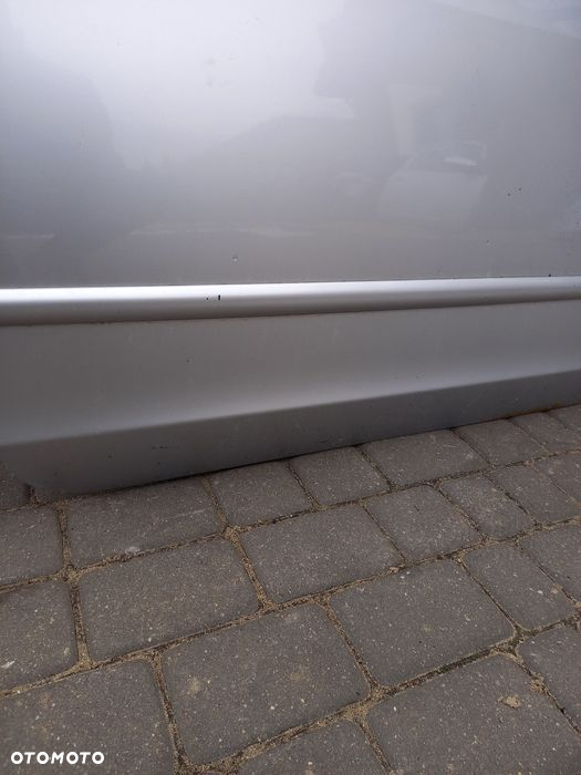 Drzwi przednie prawe mitsubishi colt cz3 06r lakier 02d kompletne - 2